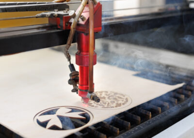 Découpe et gravure laser - Next publicité tous supports - Vosges