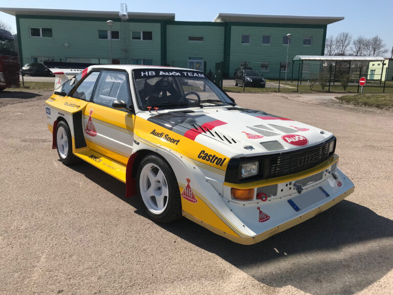 Décoration véhicule d'une Audi quattro - Next publicité tous supports