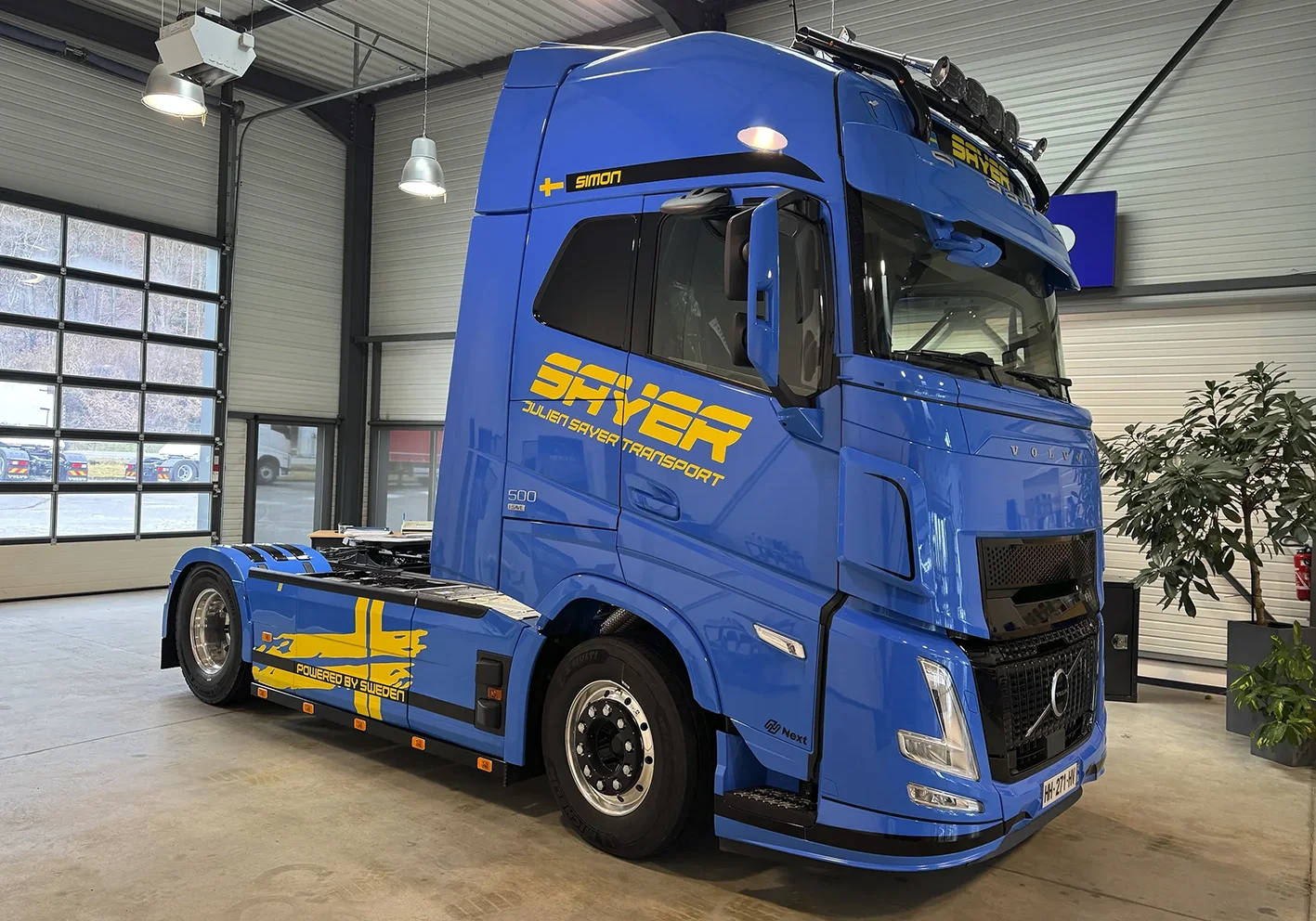 Covering camion poids lourd Volvo Julien Sayer Transport réalisé par Agence Next